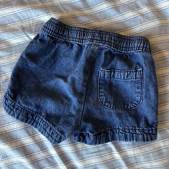 Denim shorts size 2T - Picture 4 of 4